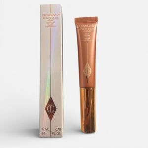 Charlotte Tilbury Beauty Light Wand in Pinkgasm
